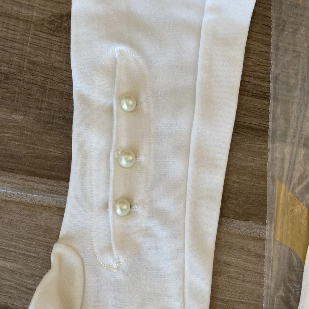 Vintage Fownes 6 opera length gloves